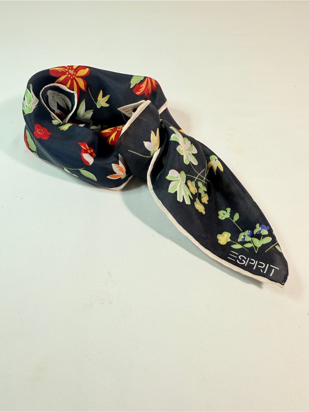 Esprit Vintage 100% Silk Floral Square Scarf Navy Red 16x16 - Picture 5 of 8
